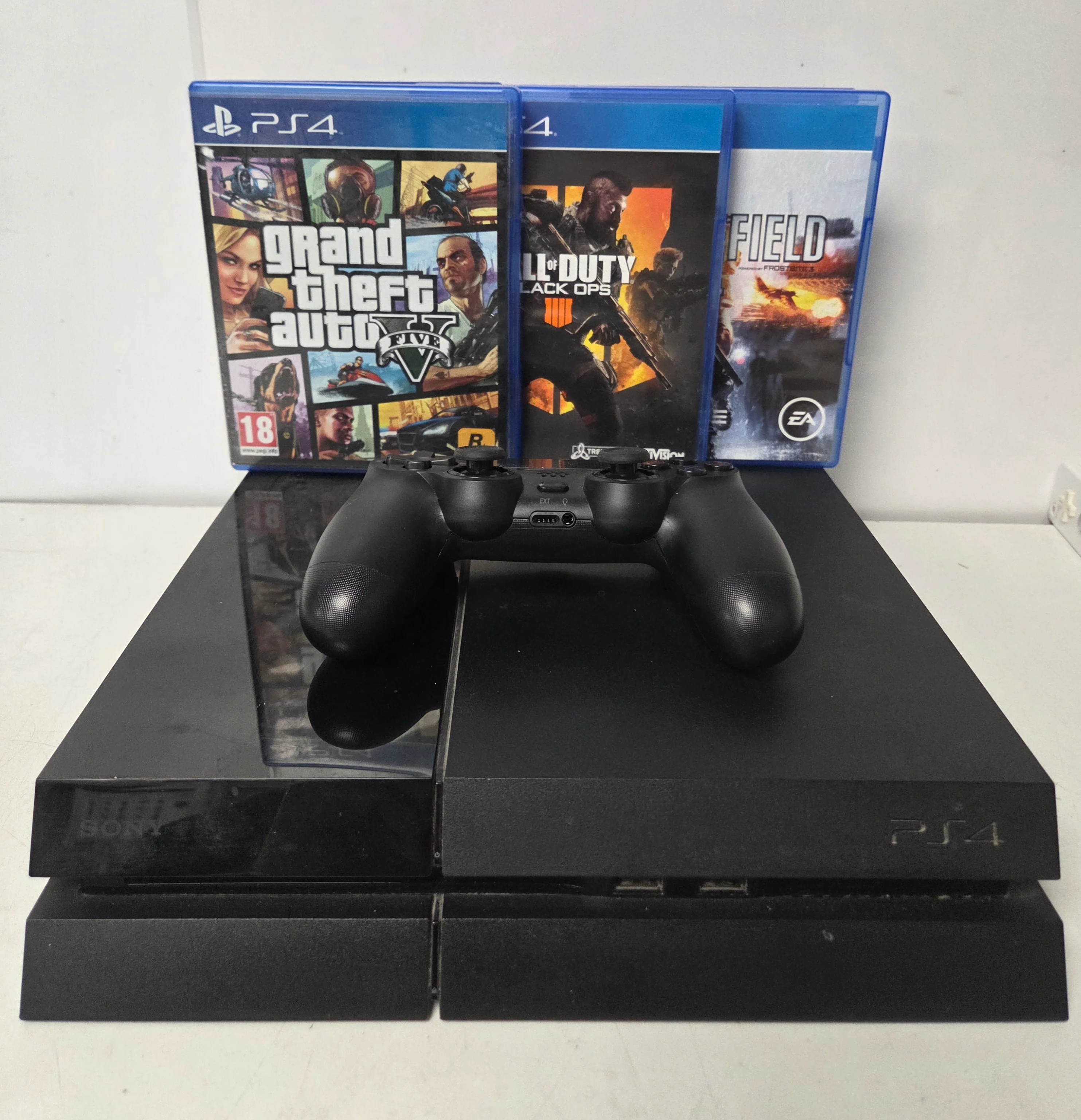Sony PlayStation 4 500GB Console & 3 Games - Image 2