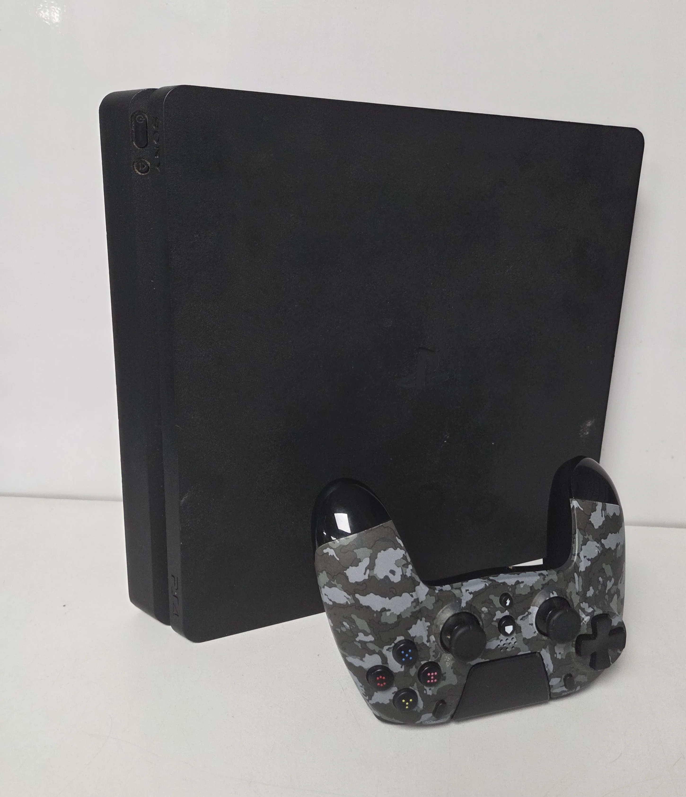 Sony Playstation 4 500GB Slim Console - Black with 3 Games - Image 3