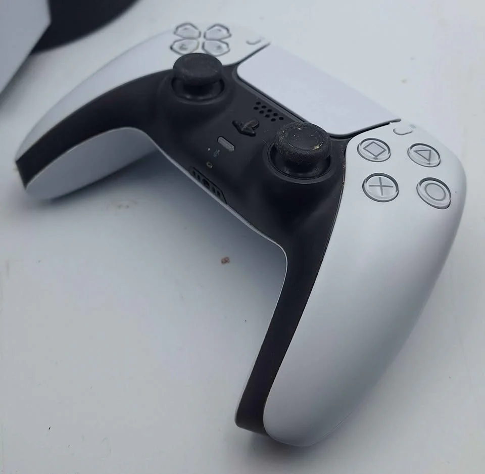 Sony PlayStation 5 Console 825GB - White - Unboxed With Controller & Wires - Image 4