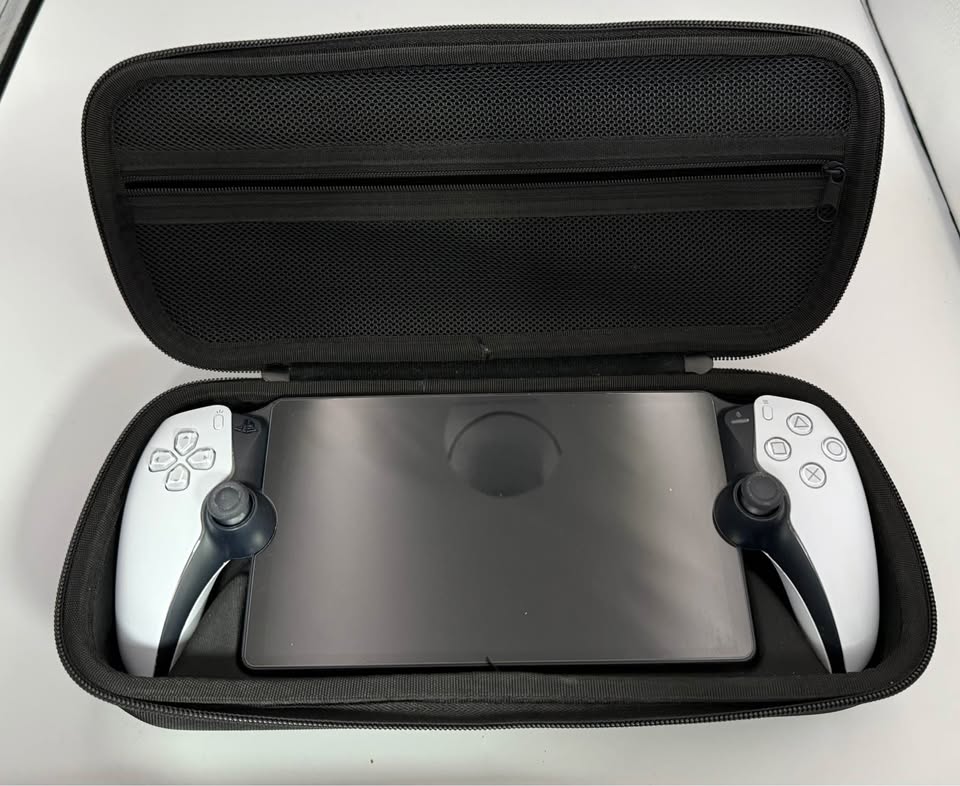 SONY PLAYSTATION PORTAL, WHITE, REMOTE PLAYER, UNBOXED, INCLUDES CASE - Image 4
