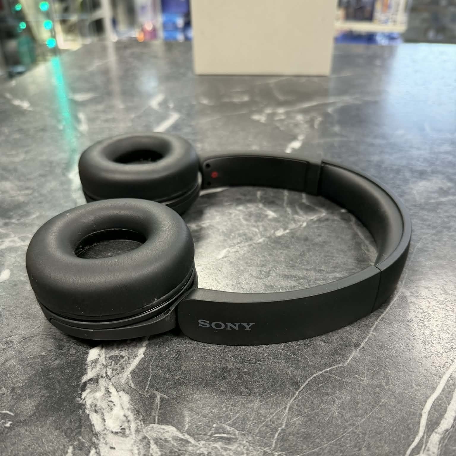 SONY WH-CH520 Wireless Headphones Bluetooth Black - Image 4