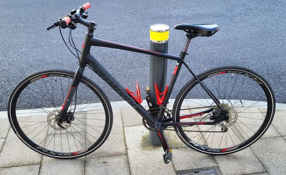 Specialized Cirrus Elite Hybrid - 21" Frame - 18 Gears - 26" Wheels - Image 4