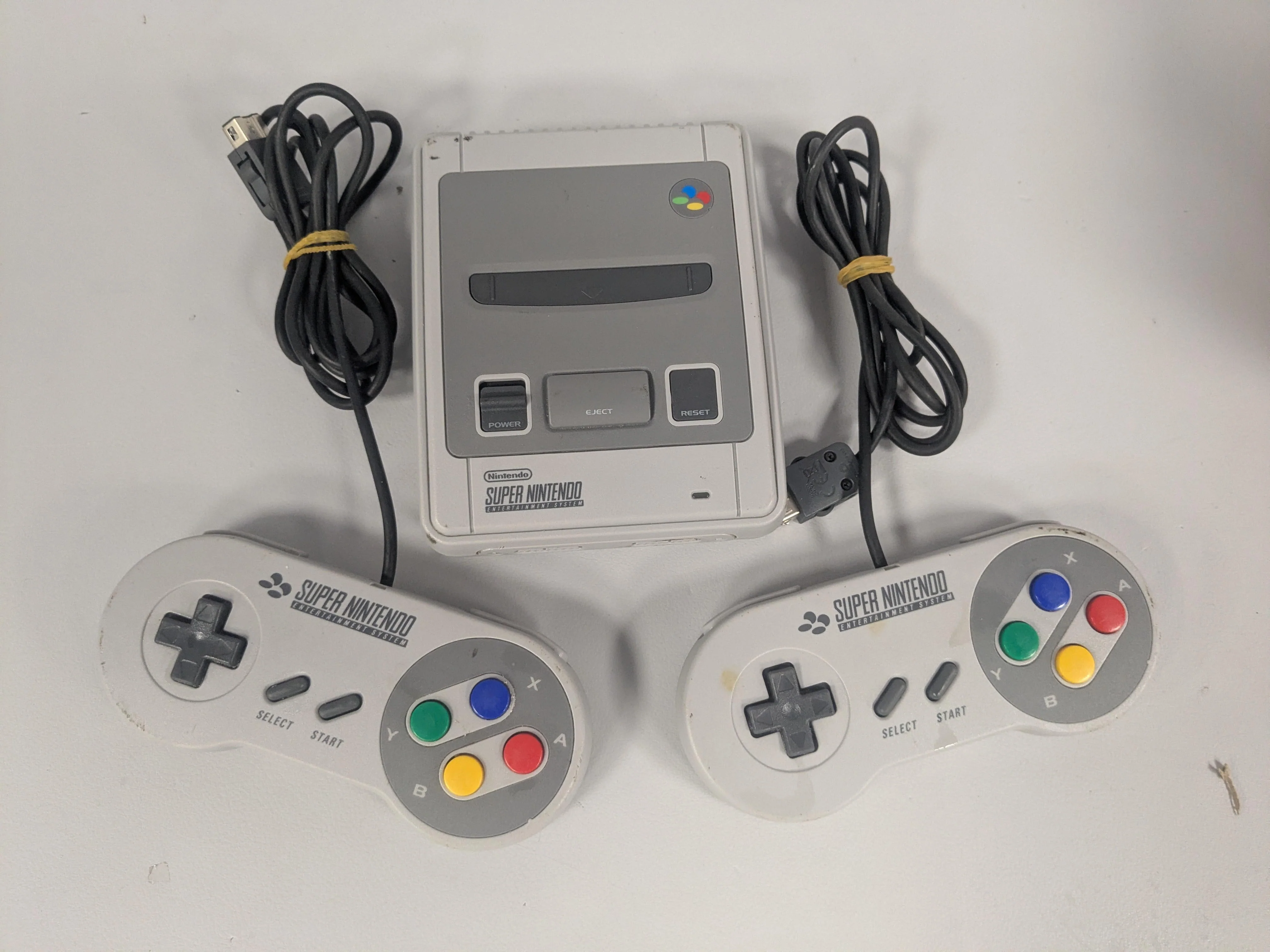 Super Nintendo Classic Mini Console - Image 2