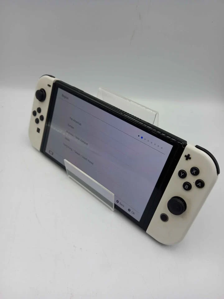 Switch Console, 64GB OLED + White Joy-Con Boxed - Image 2