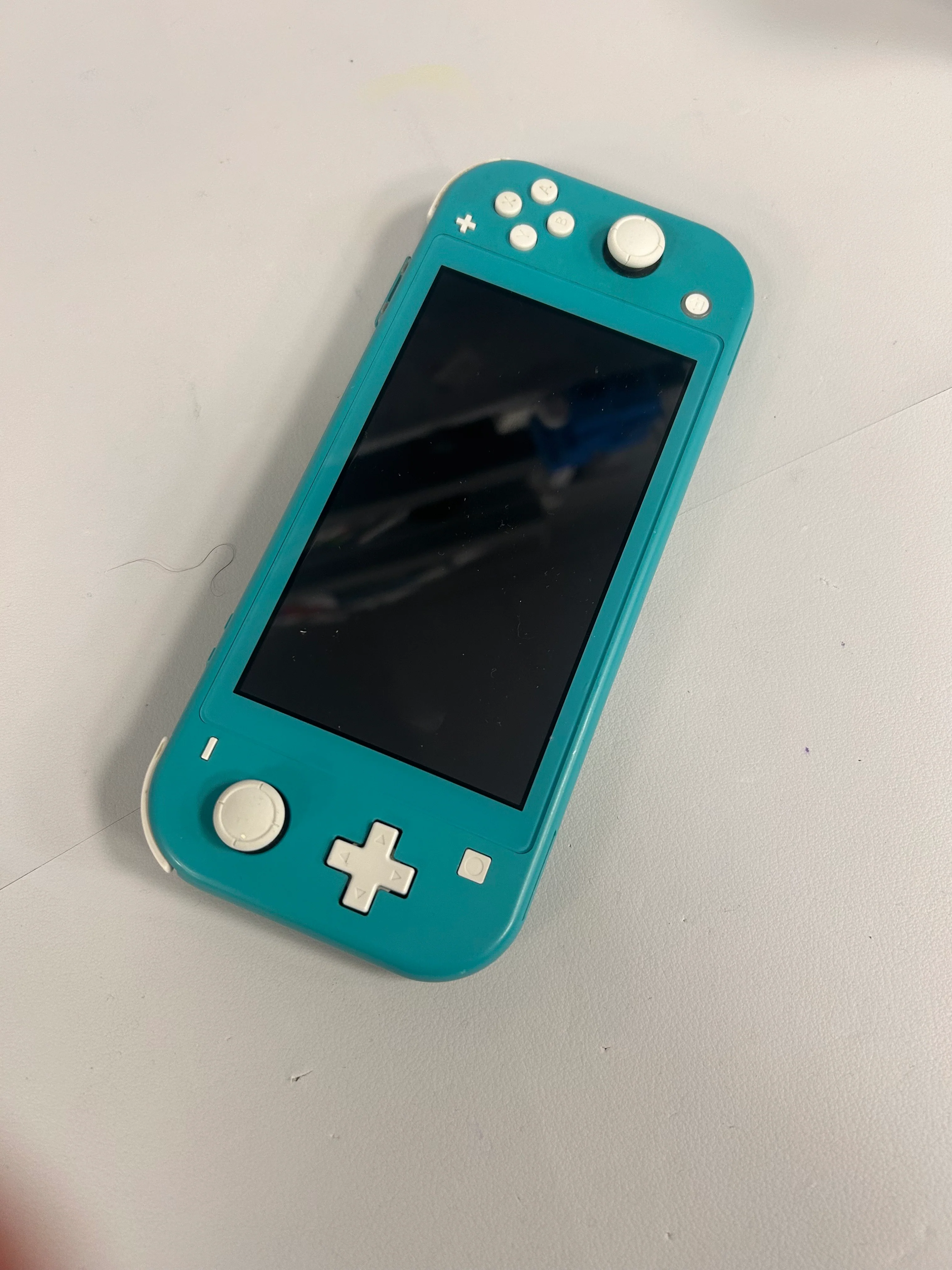 Switch Lite 32GB Blue *SLIGHT FAULT* - Image 3