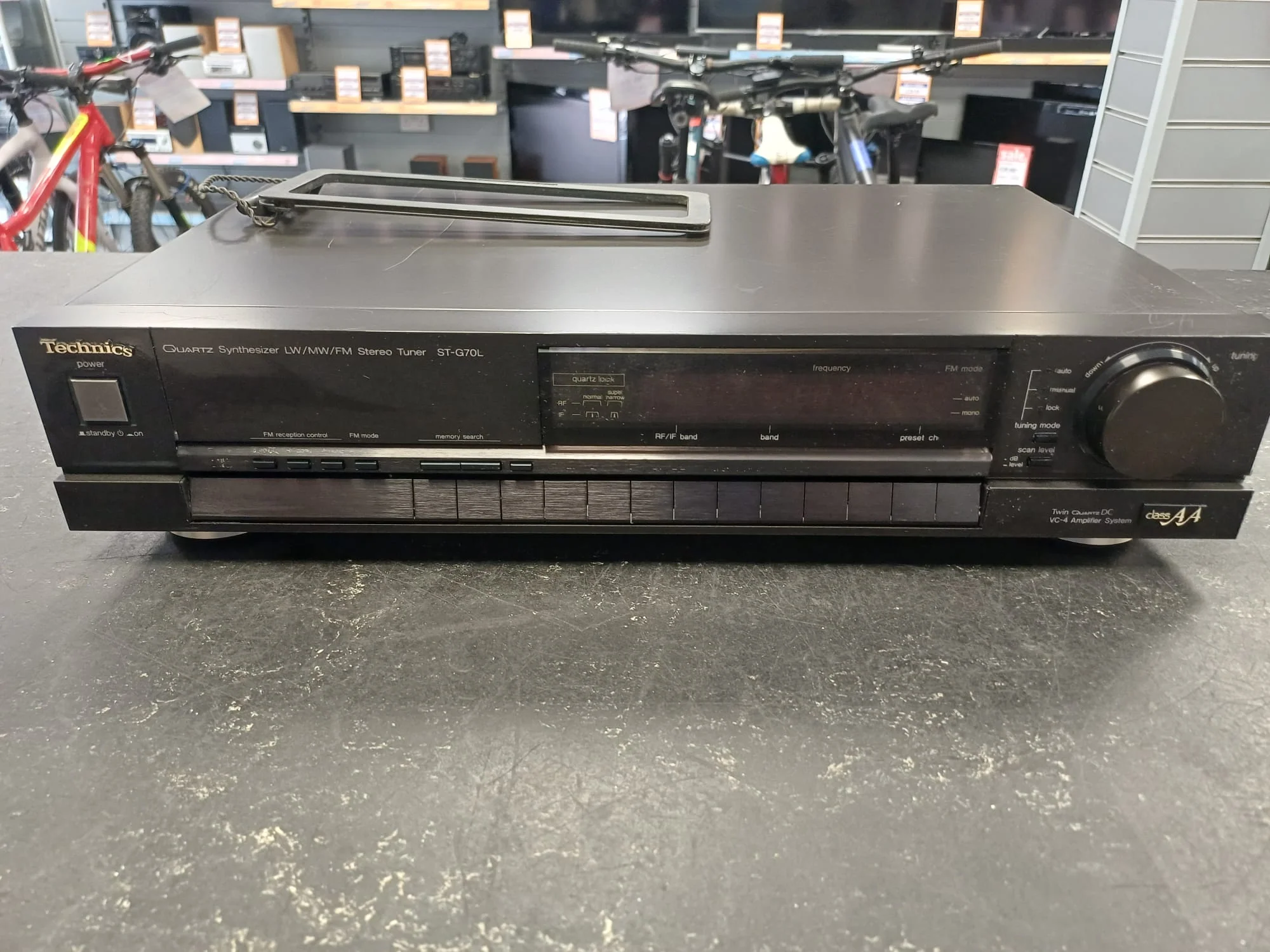 Technics ST-G70L Stereo Tuner - Image 2