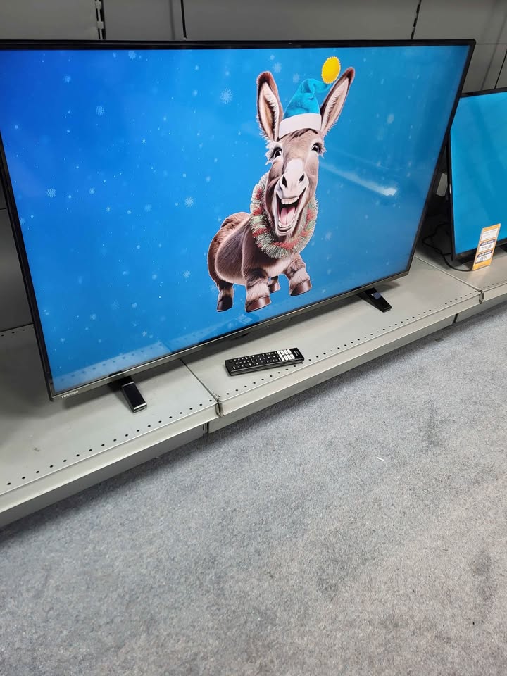 Toshiba 50" - 4K Ultra HD Smart TV - model 50UV2F53dbu - Boxed