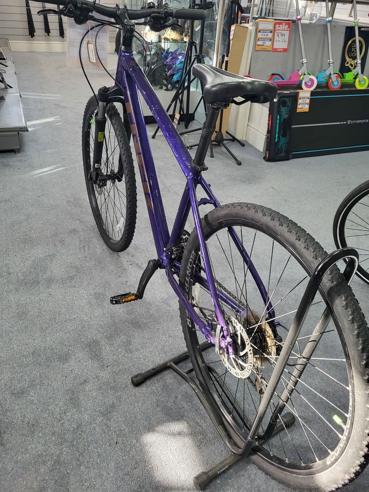 Trek Dual Sport 2 Mountain Bike - 17" Frame - 28" Wheels - 16 Speed - Image 3