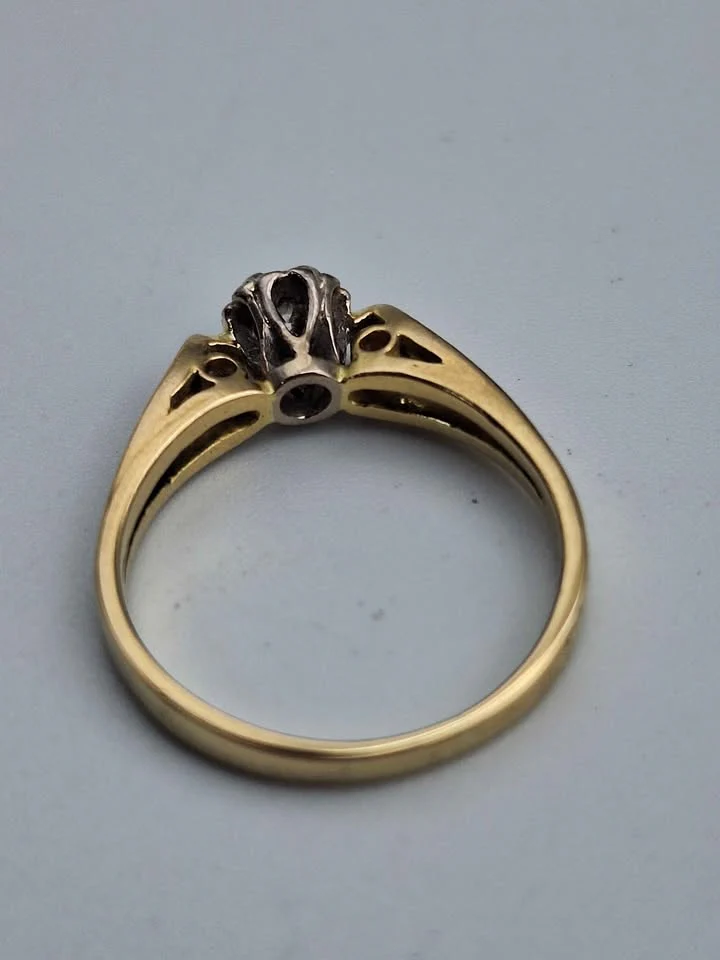 Vintage 18ct Yellow Gold CZ Solitaire Engagement Ring - Size O - 3.39 Grams - Image 3