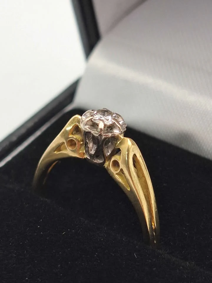 Vintage 18ct Yellow Gold CZ Solitaire Engagement Ring - Size O - 3.39 Grams - Image 4