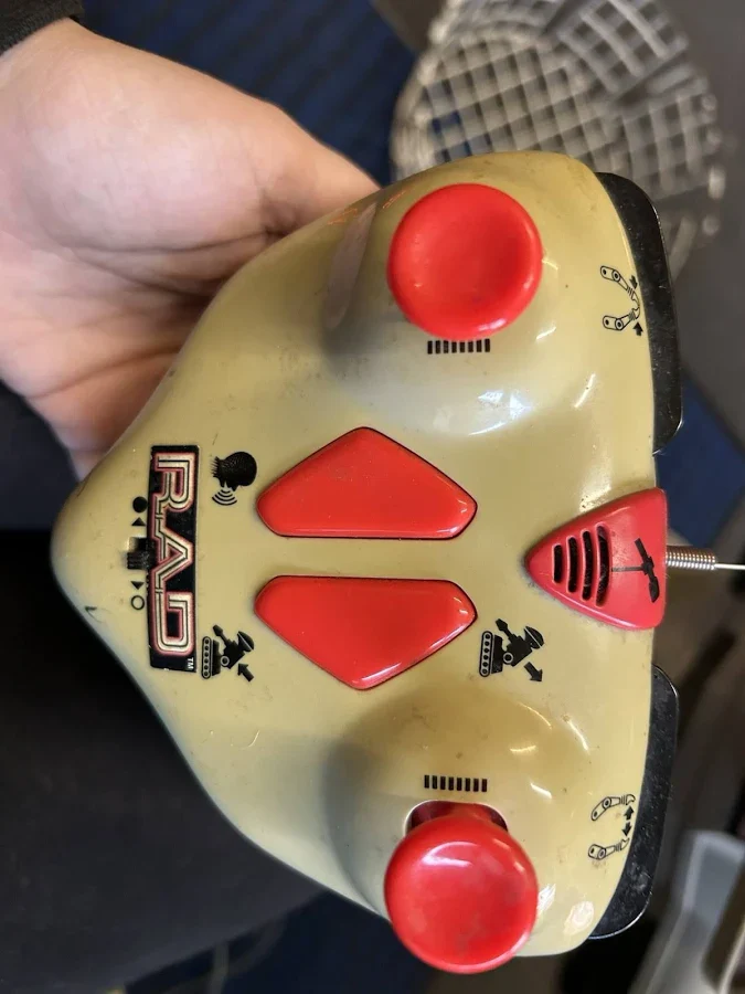 Vintage 90's Rad Radio Controlled Robot By Toymax - Image 5