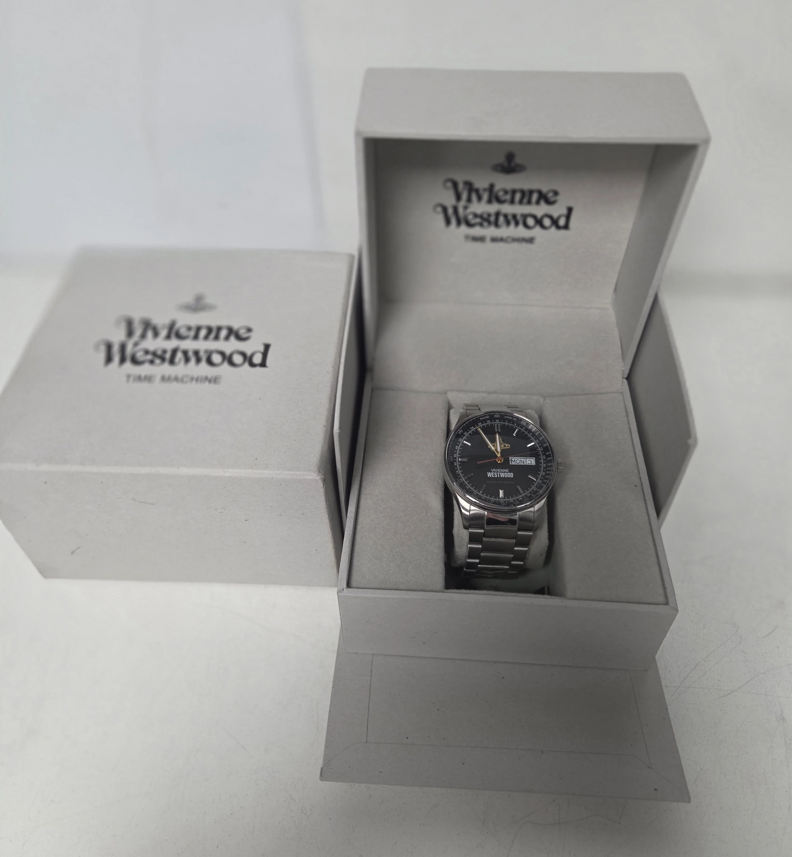 Vivienne Westwood Time Machine Cranbourne 40mm Watch - Image 2