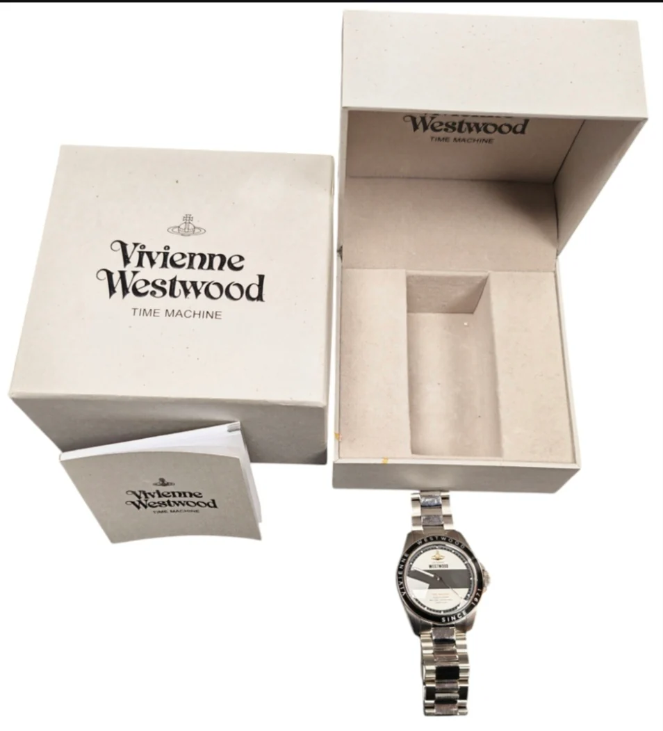 Vivienne Westwood Time Machine Watch vv293bksl ***Boxed***