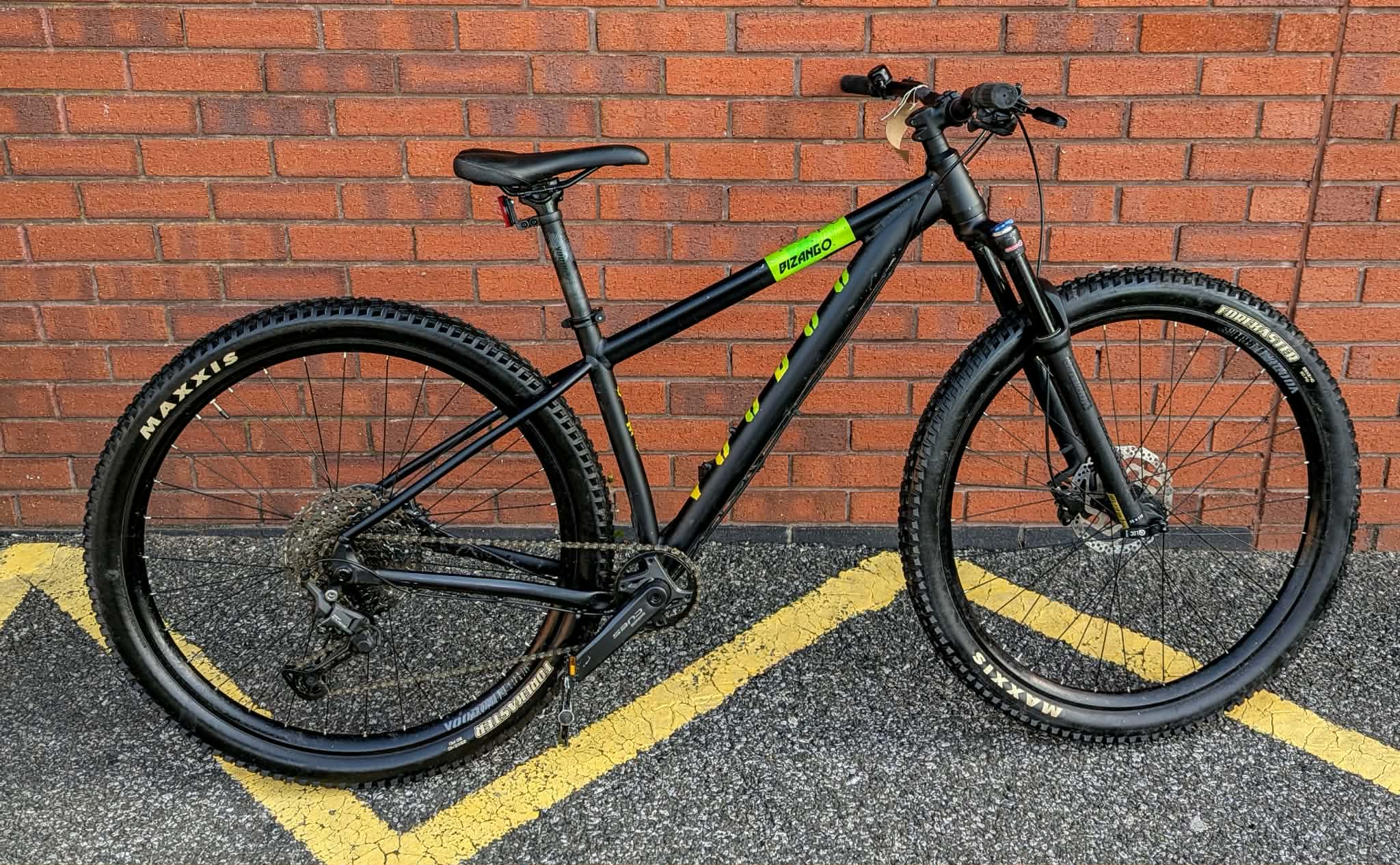 VOODOO BIZANGO MOUNTAIN BIKE, 16" Frame / 28" Wheels / 10 Speed - Image 4