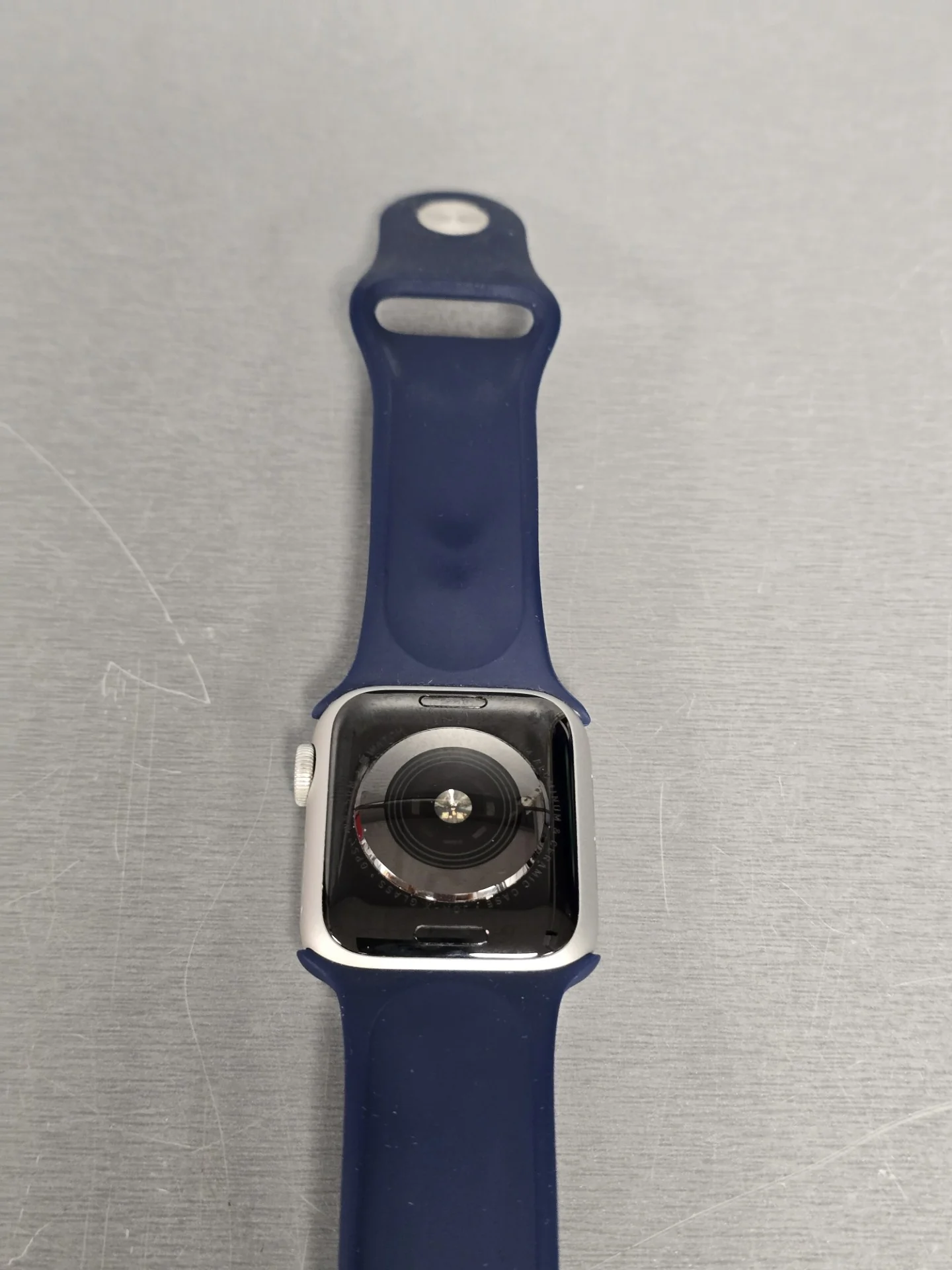 Apple Watch Series 5 40mm - Image 4