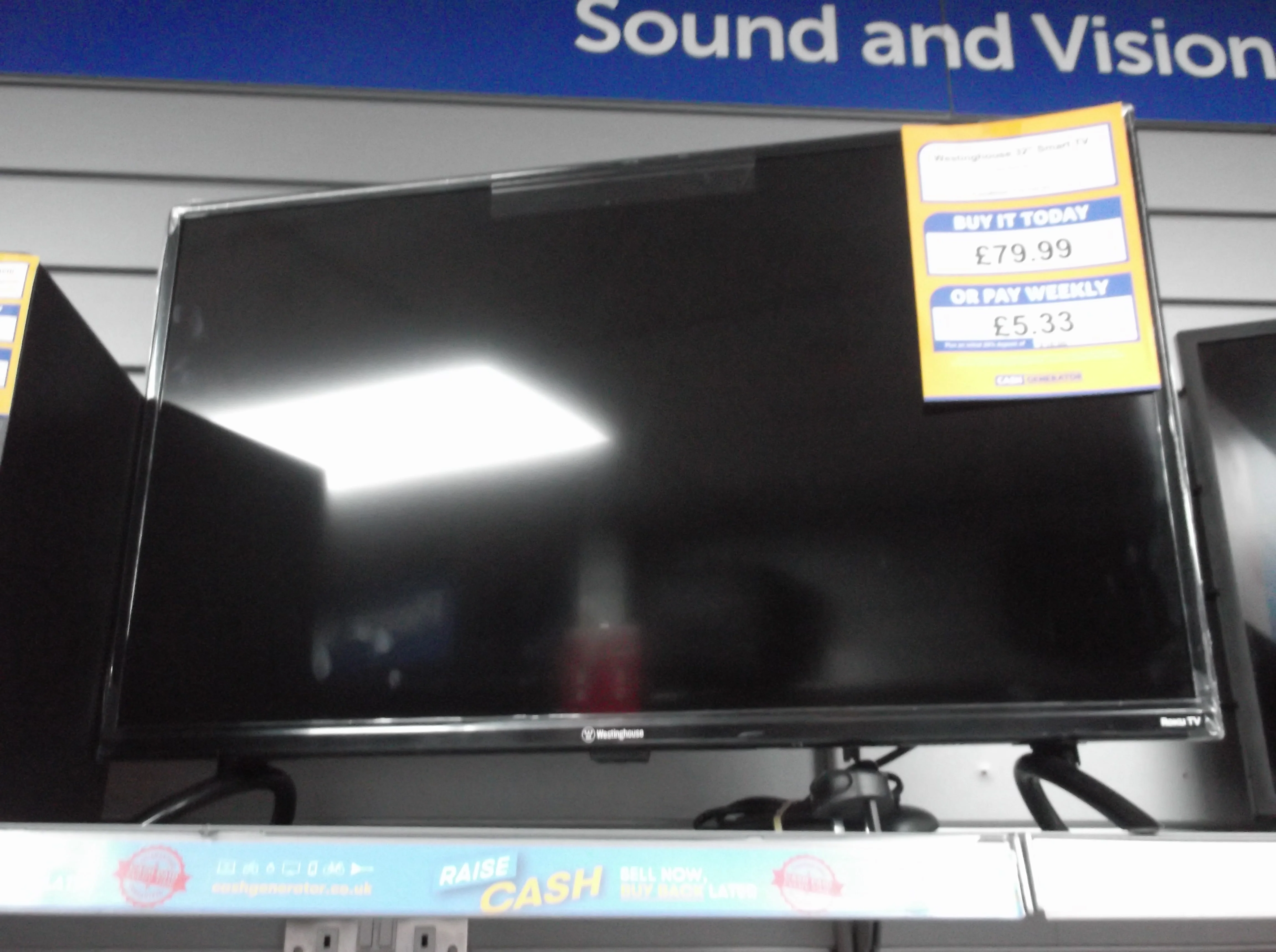 Westinghouse 32" Smart TV - Image 2