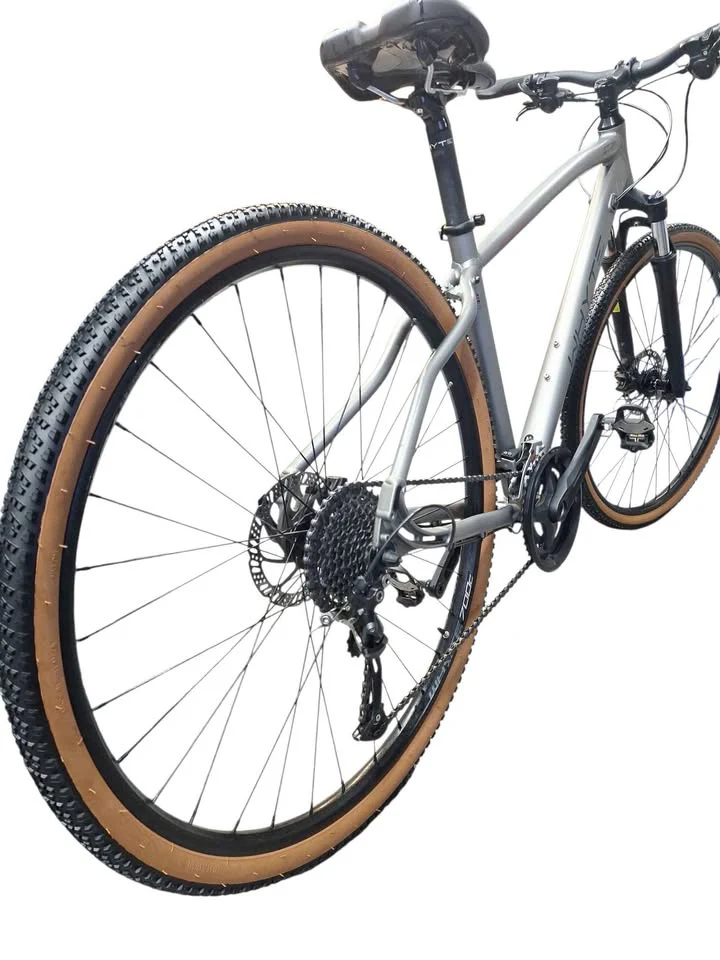 Whyte Ridgeway C7 Unisex Hybrid Bike - 700C Wheel - 27 Gear Speed - 18" (Medium) Frame - Image 2