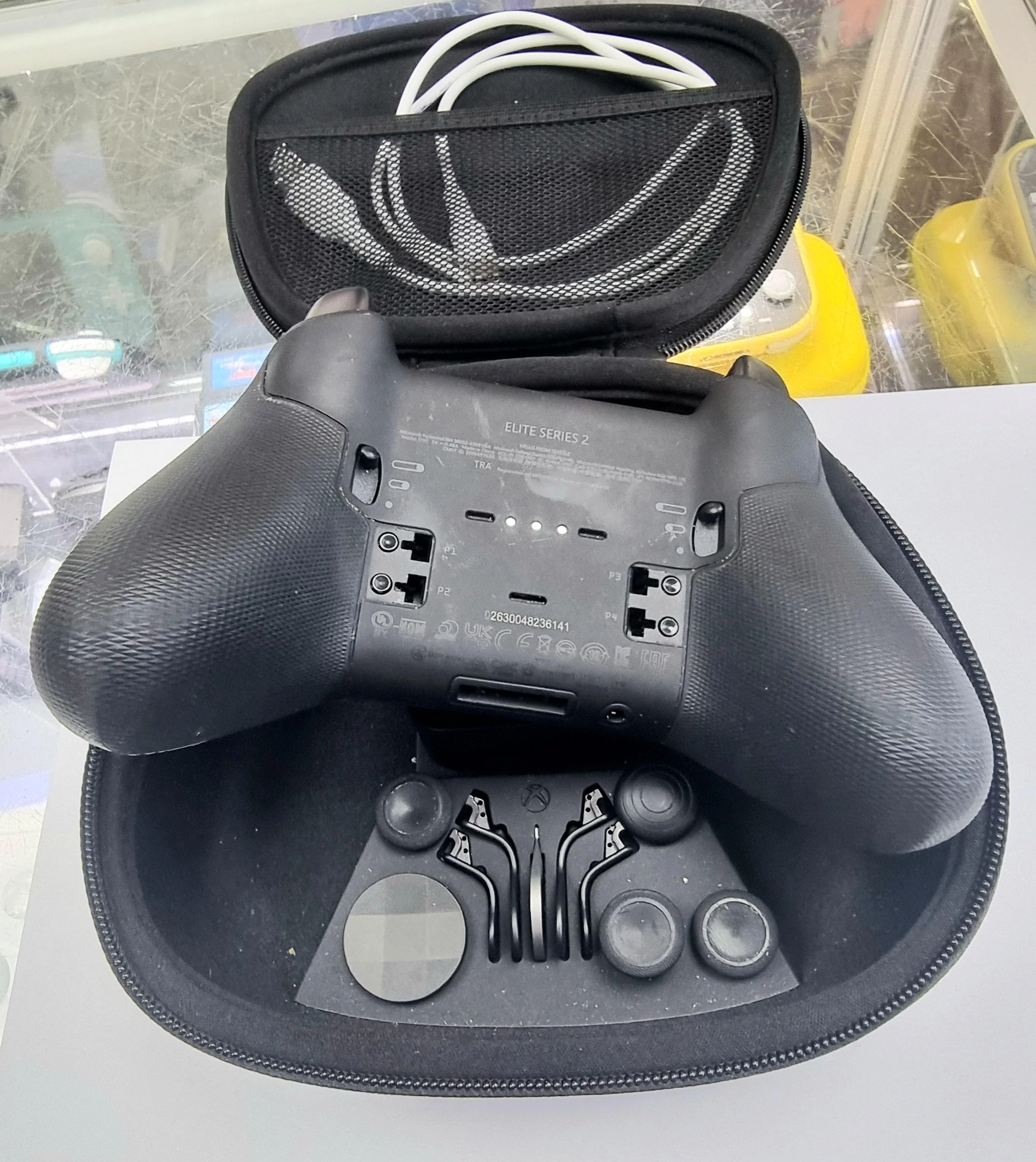 Xbox Elite Series 2 Controller - Image 3
