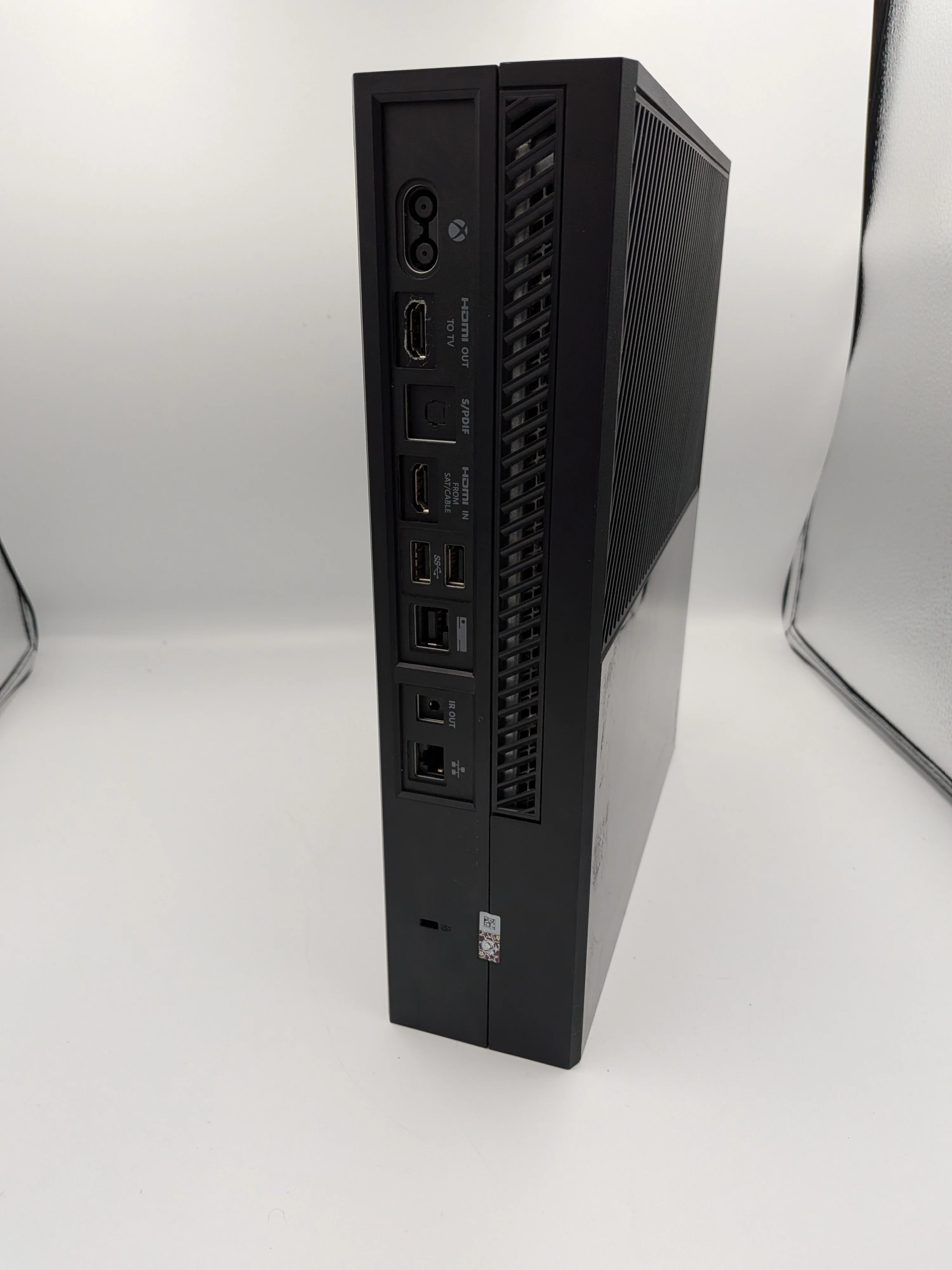 Xbox One 500gb console ***UNIT ONLY*** - Image 3