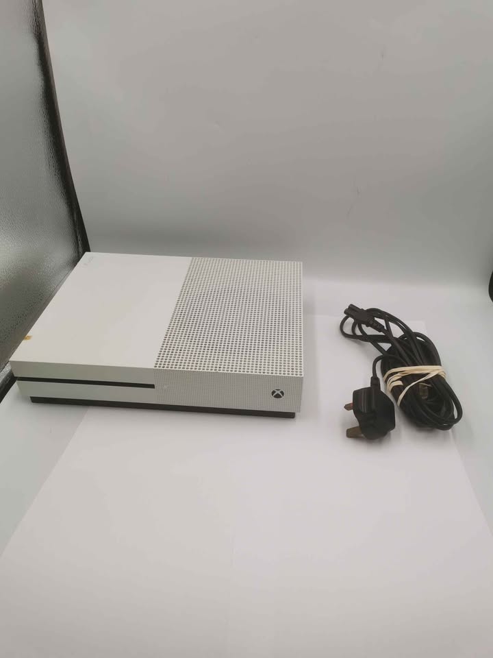 Xbox One S console 500GB white Unboxed with power cables No Controller damage on console cover