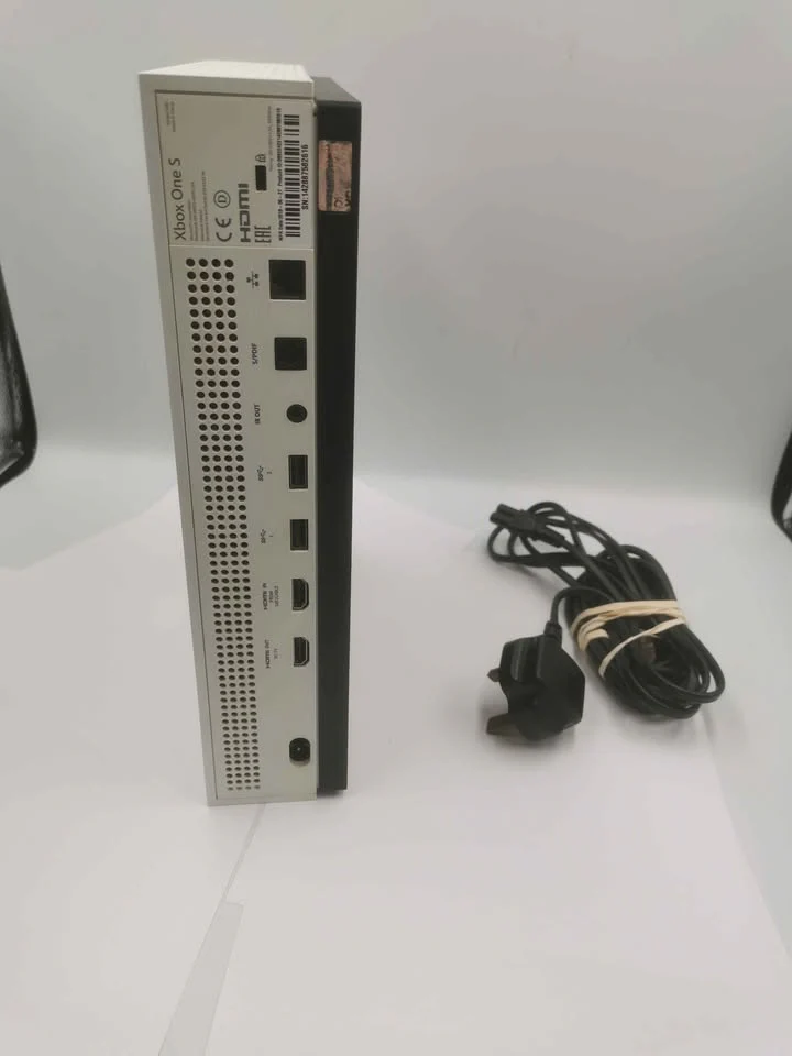 Xbox One S console 500GB white Unboxed with power cables No Controller damage on console cover - Image 3