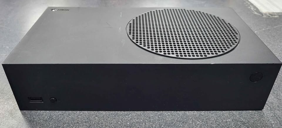 Xbox Series S Console - 1TB - Carbon Black. No Pad - Image 4