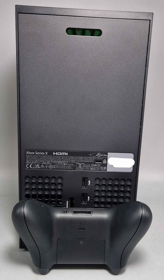 Xbox Series X Console, 1TB, Black, Boxed - Image 2