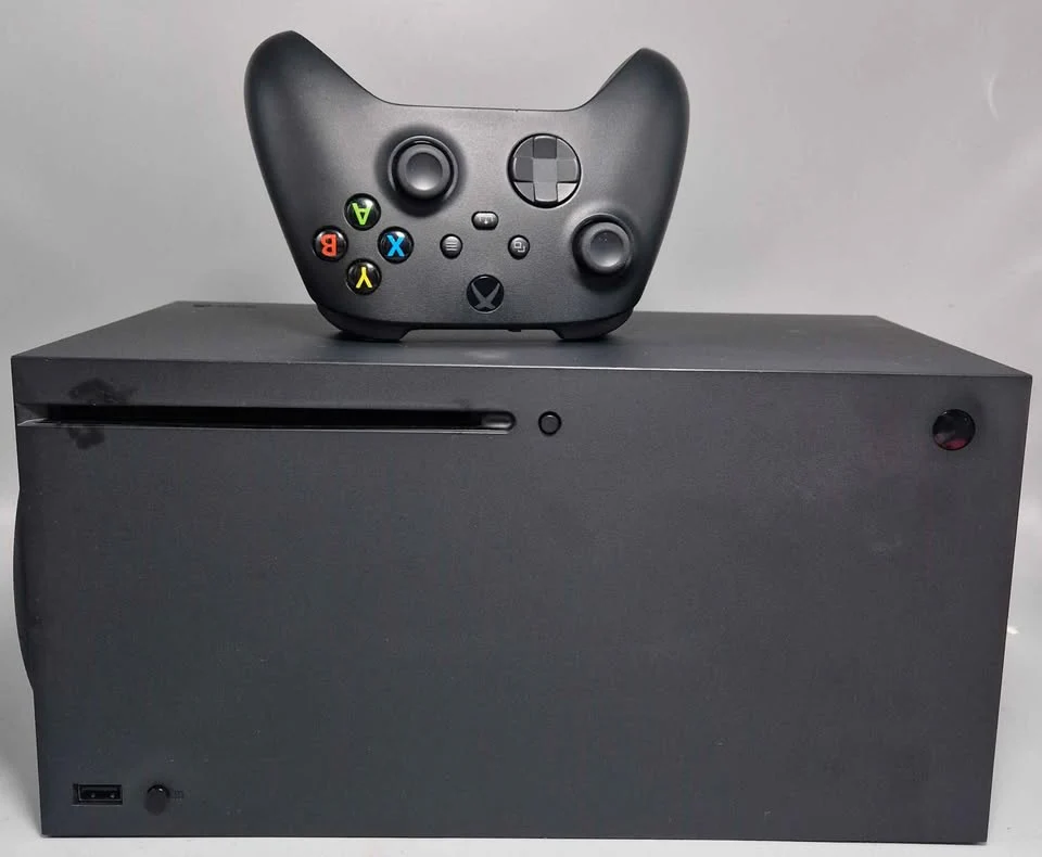 Xbox Series X Console, 1TB, Black, Boxed - Image 3