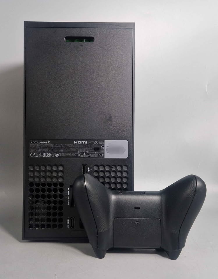 Xbox Series X Console, 1TB, Black, Unboxed - Image 2