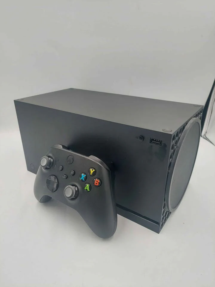 Xbox Series X Console, 1TB, Black, With Black Pad, Unboxed - Image 2