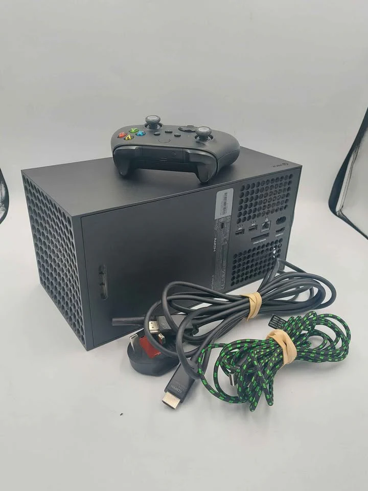 Xbox Series X Console, 1TB, Black, With Black Pad, Unboxed - Image 3