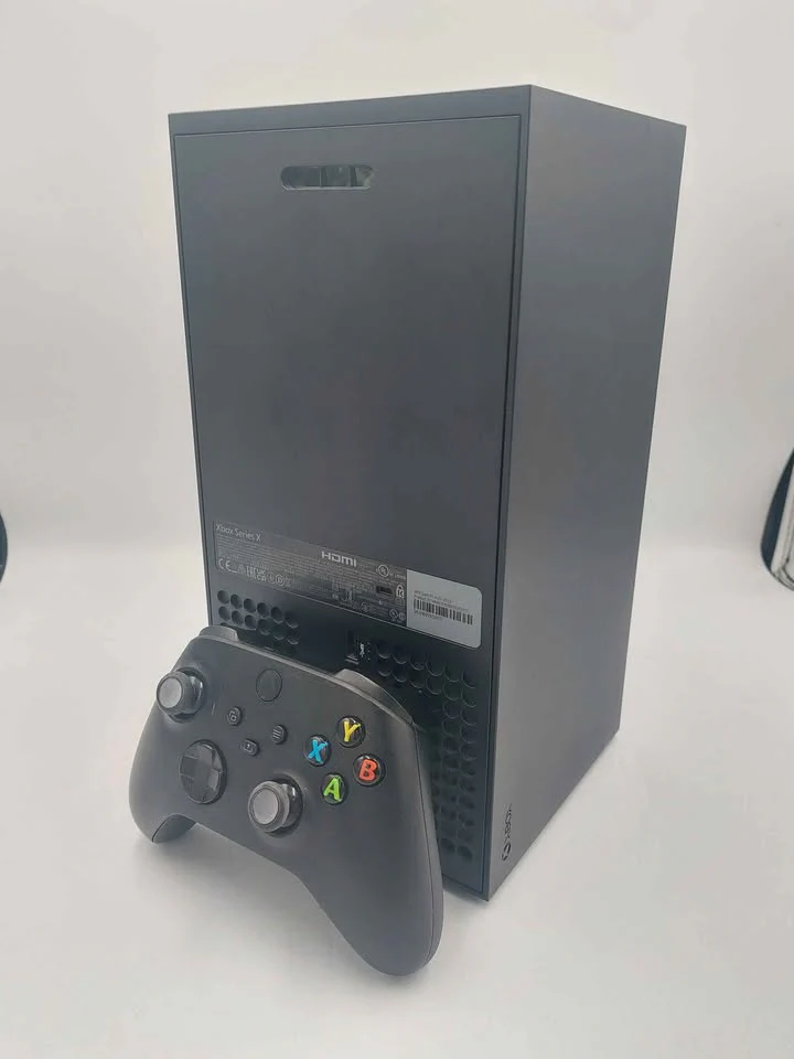 Xbox Series X Console, 1TB, Black, With Black Pad, Unboxed - Image 4
