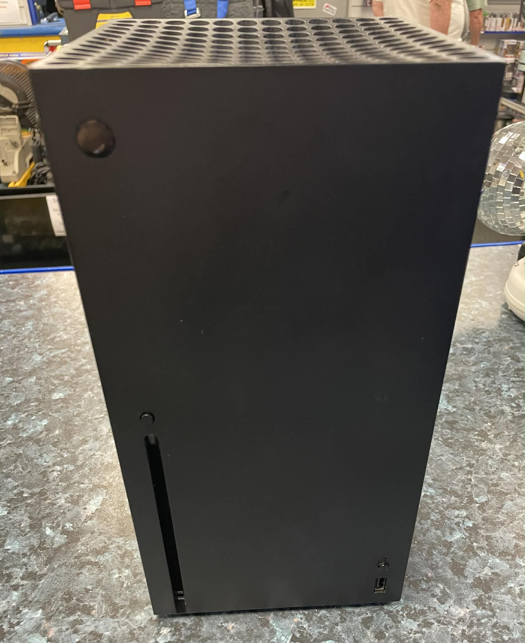 XBOX SERIES X-NO CONTROLLER - Image 2
