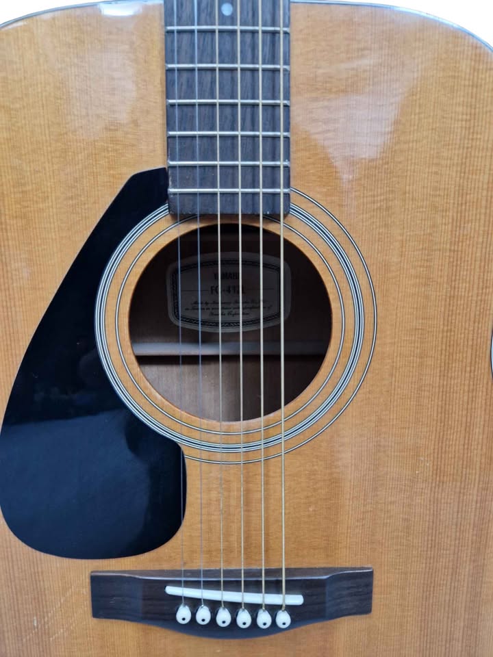 Yamaha FG412L Left Handed Acoustic Guitar (collection only) - Image 3